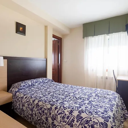 Hotel Canaima Bruma 1,5 K Camino O Mesón Do Vento